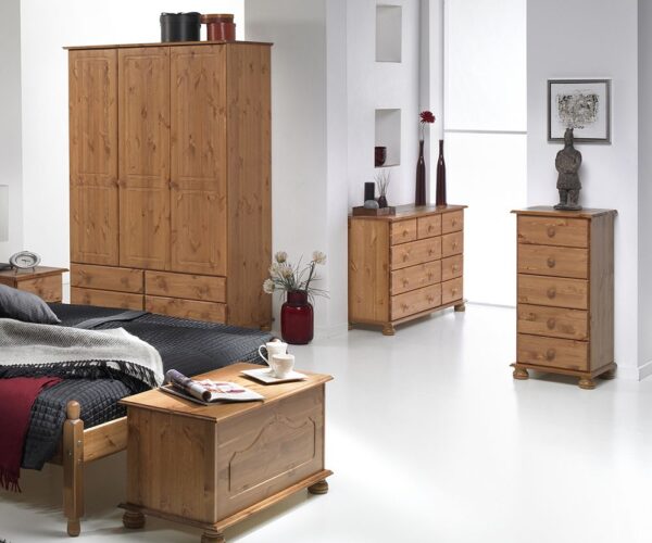 Bramwell 5 Drawer Narrow Chest in Pine